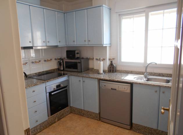 Resale - Villa - Los Altos - villas del duque