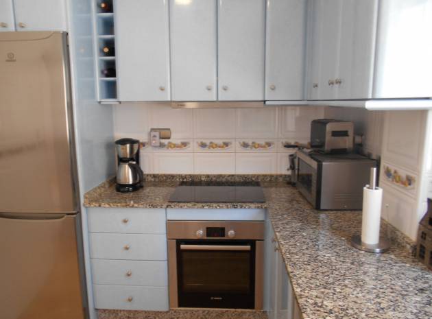 Resale - Villa - Los Altos - villas del duque