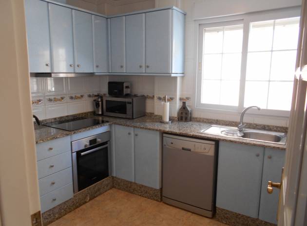 Resale - Villa - Los Altos - villas del duque