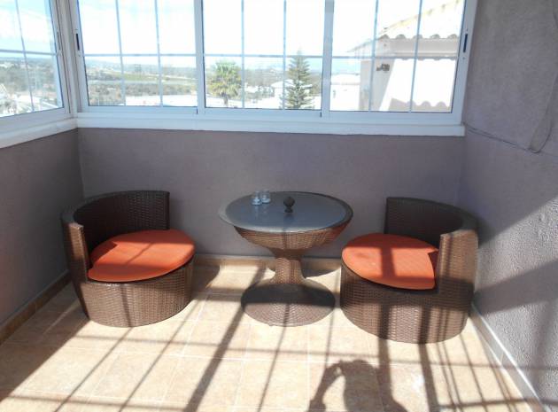 Resale - Villa - Los Altos - villas del duque