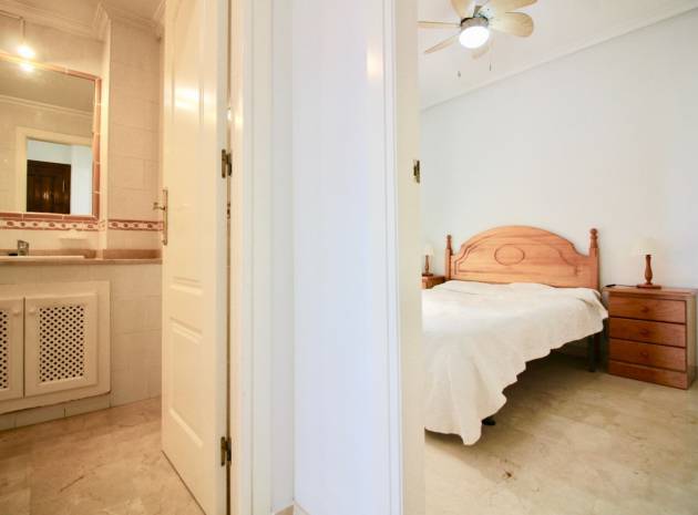 Återförsäljning - Lägenhet - Playa Flamenca - jumilla