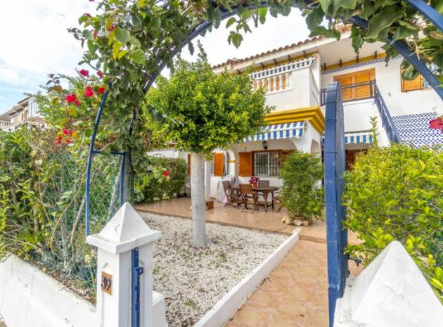 Resale - Apartment - Mil Palmeras - riomar