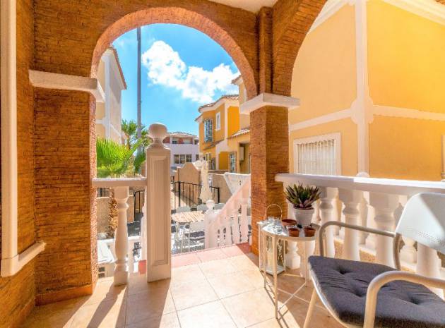 Resale - Villa - Villamartin - costa dorada