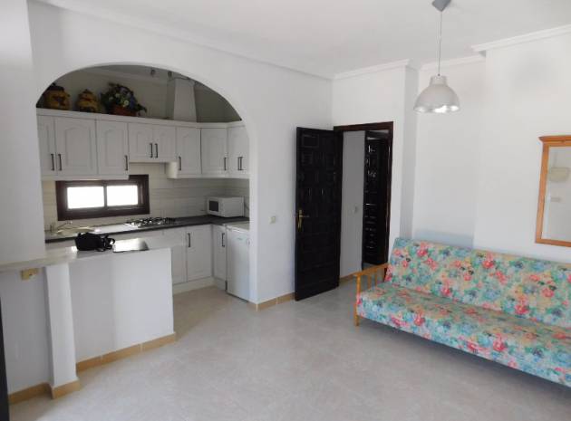 Resale - Townhouse - Villamartin - pueblo principe