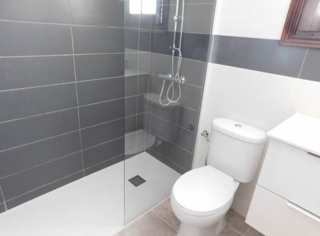 Resale - Townhouse - Villamartin - pueblo principe