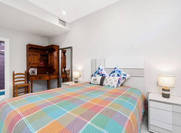 Resale - Villa - Villamartin - PAU 26