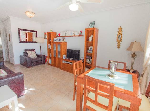 Resale - Townhouse - Los Montesinos - laguna green