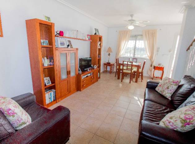 Resale - Townhouse - Los Montesinos - laguna green