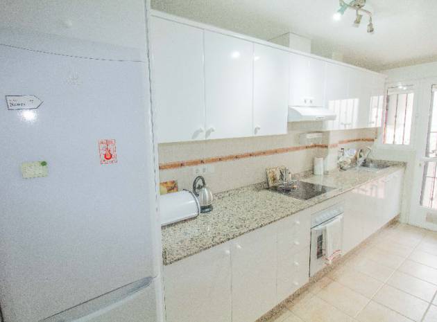 Resale - Townhouse - Los Montesinos - laguna green