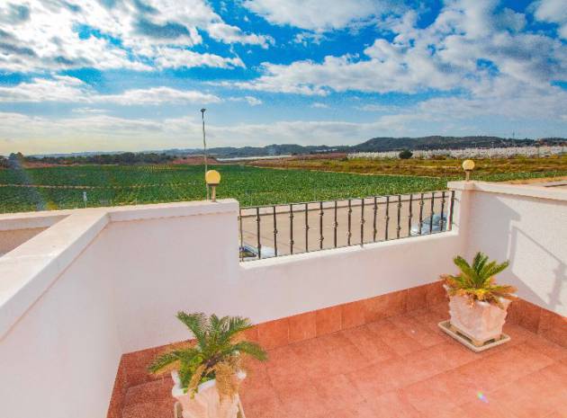 Resale - Townhouse - Los Montesinos - laguna green