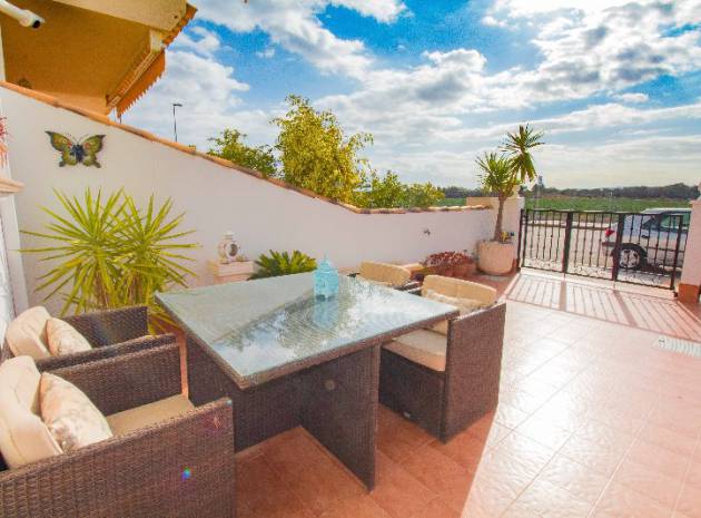 Resale - Townhouse - Los Montesinos - laguna green