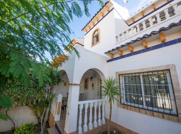 Resale - Townhouse - Playa Flamenca - las chismosas