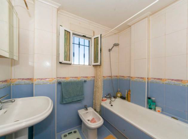 Resale - Townhouse - Playa Flamenca - las chismosas