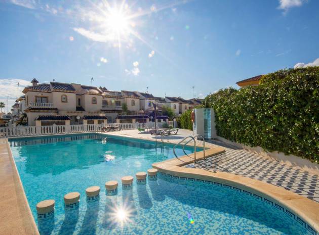 Resale - Townhouse - Playa Flamenca - las chismosas