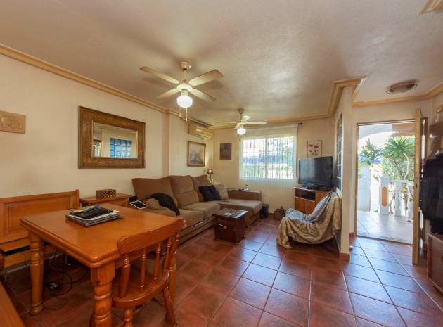 Resale - Townhouse - Playa Flamenca - las chismosas