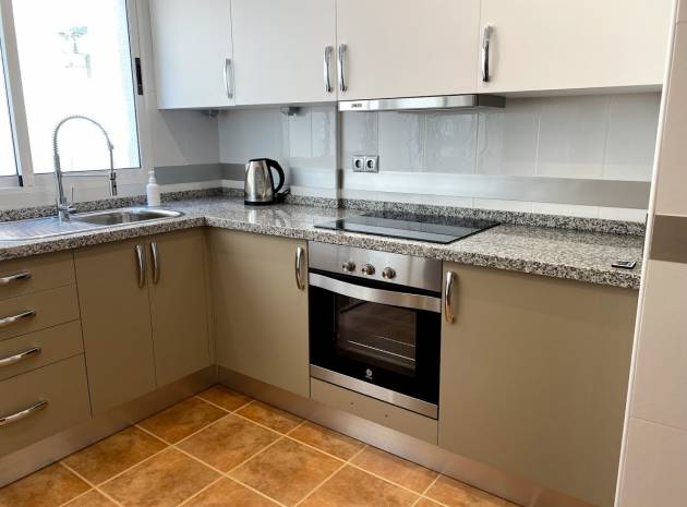 Resale - Townhouse - Los Altos - laderas del sol