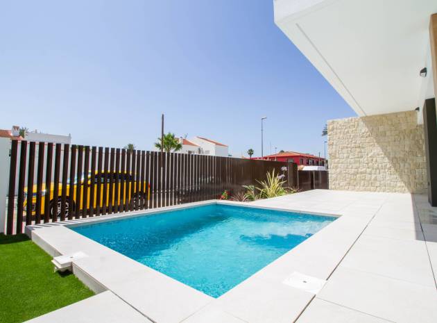 Nybyggnad - Villa - Mil Palmeras - Costa Blanca South