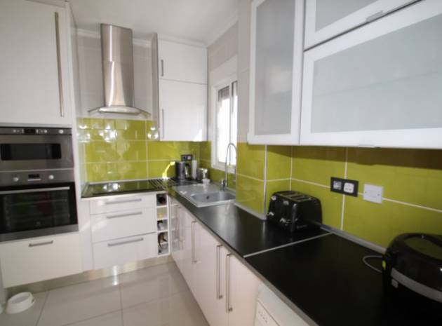 Resale - Villa - San Miguel de Salinas - Lake View Mansions