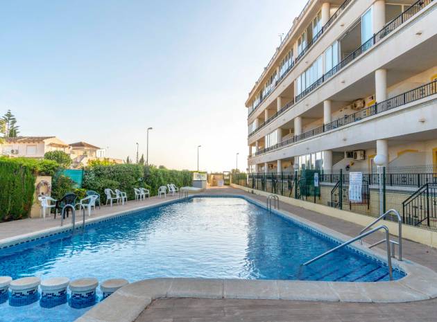 Resale - Apartment - Playa Flamenca - la mirada