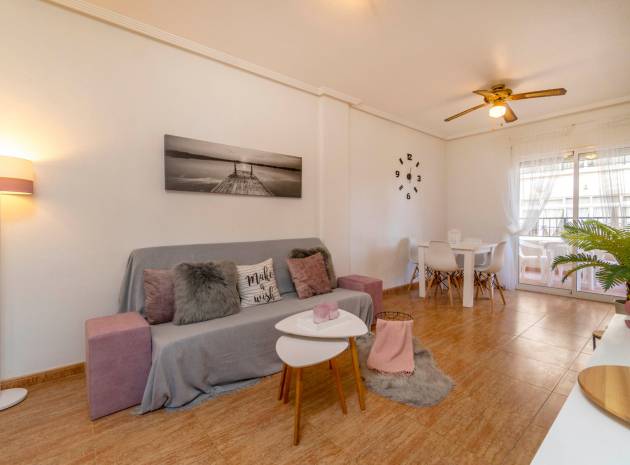 Resale - Apartment - Playa Flamenca - la mirada