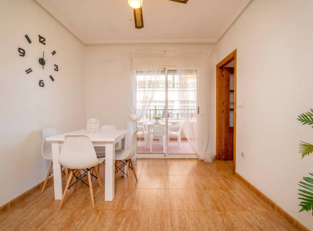 Resale - Apartment - Playa Flamenca - la mirada