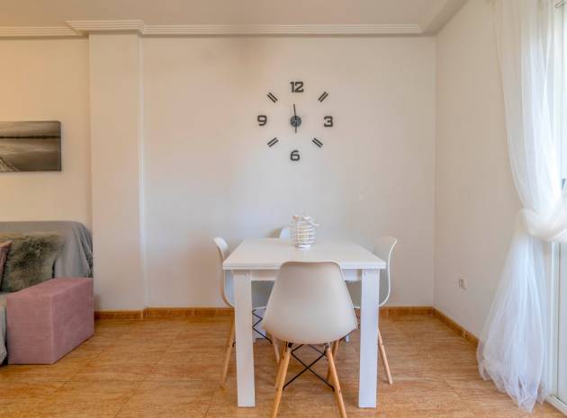 Resale - Apartment - Playa Flamenca - la mirada