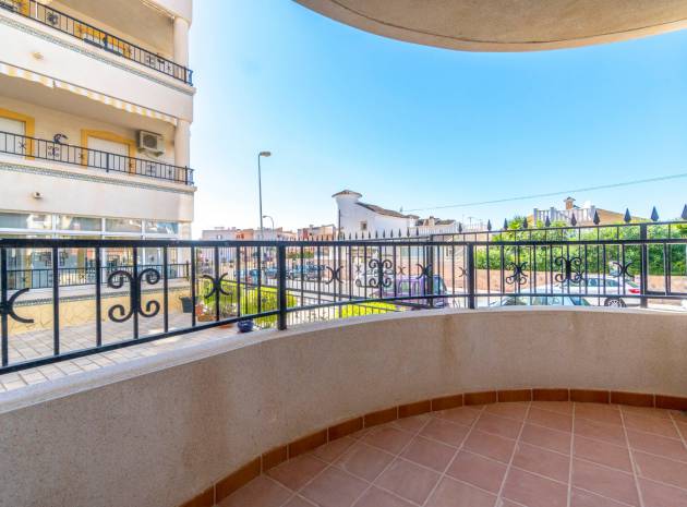 Resale - Apartment - Playa Flamenca - la mirada