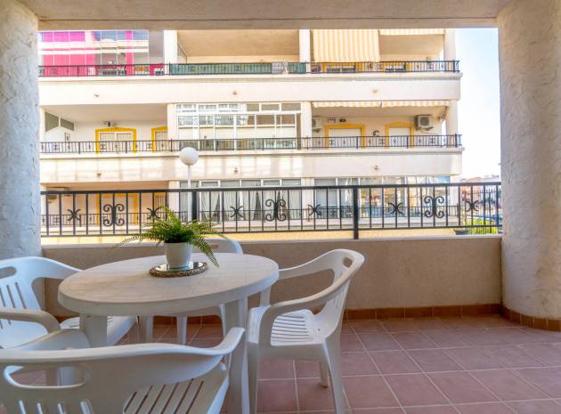 Resale - Apartment - Playa Flamenca - la mirada