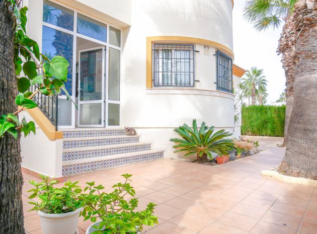 Resale - Villa - Playa Flamenca - La Rueda