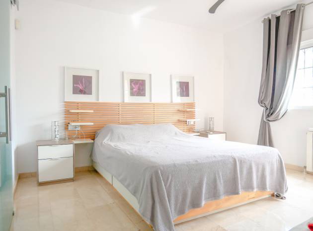 Resale - Villa - Playa Flamenca - La Rueda