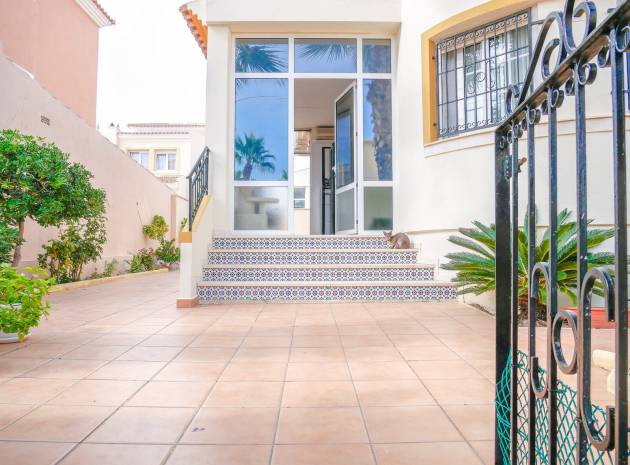Resale - Villa - Playa Flamenca - La Rueda