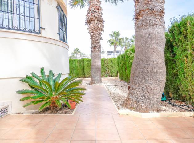 Resale - Villa - Playa Flamenca - La Rueda