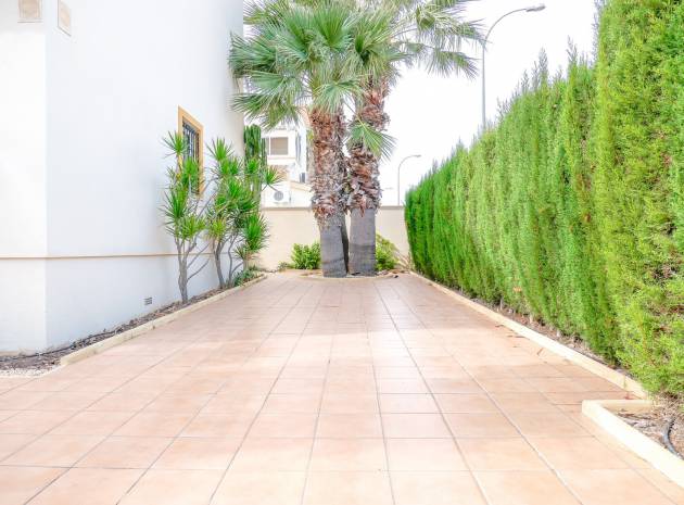 Resale - Villa - Playa Flamenca - La Rueda