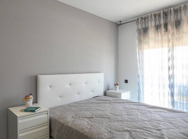 Återförsäljning - Lägenhet - Punta Prima - oasis beach