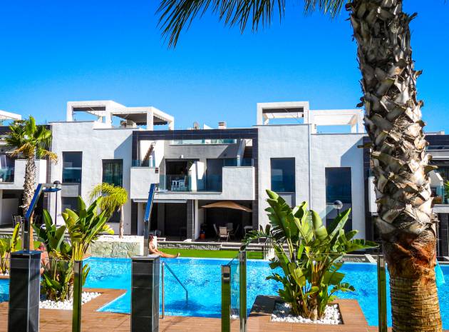 Återförsäljning - Lägenhet - Punta Prima - oasis beach