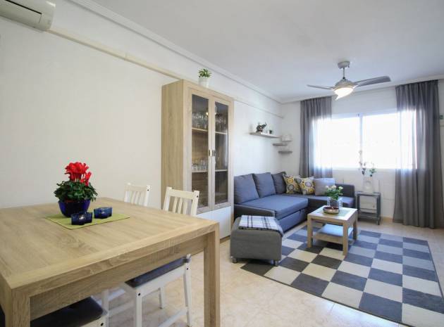 Resale - Townhouse - Los Altos - Res. Don Sancho