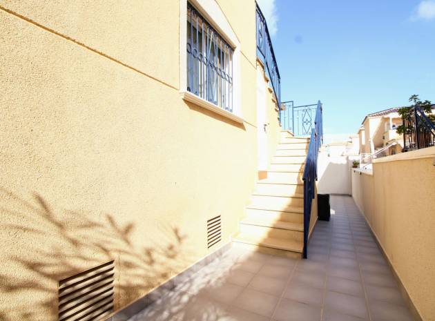 Resale - Townhouse - Los Altos - Res. Don Sancho