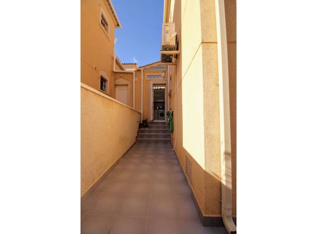 Resale - Townhouse - Los Altos - Res. Don Sancho