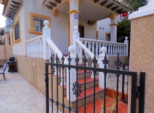 Resale - Villa - Villamartin - pinada golf