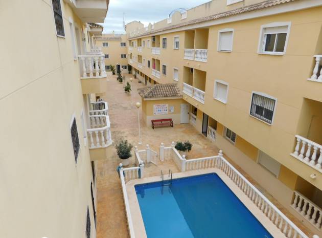Resale - Apartment - Formentera del Segura