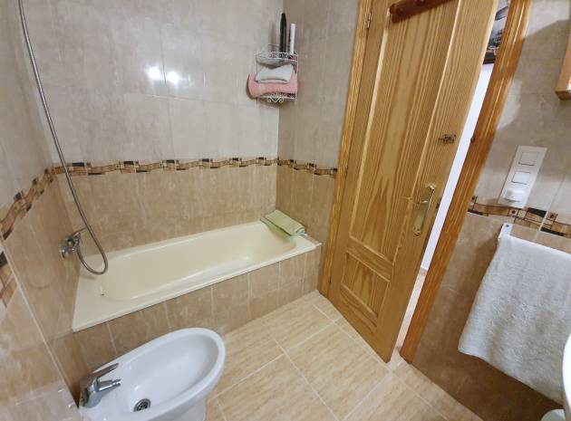 Resale - Apartment - Formentera del Segura