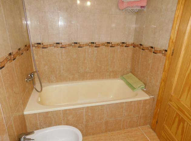 Resale - Apartment - Formentera del Segura