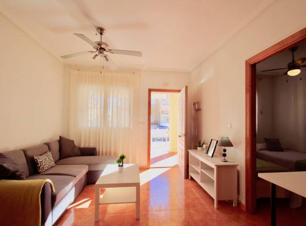 Resale - Apartment - Torrevieja - Baños de Europa