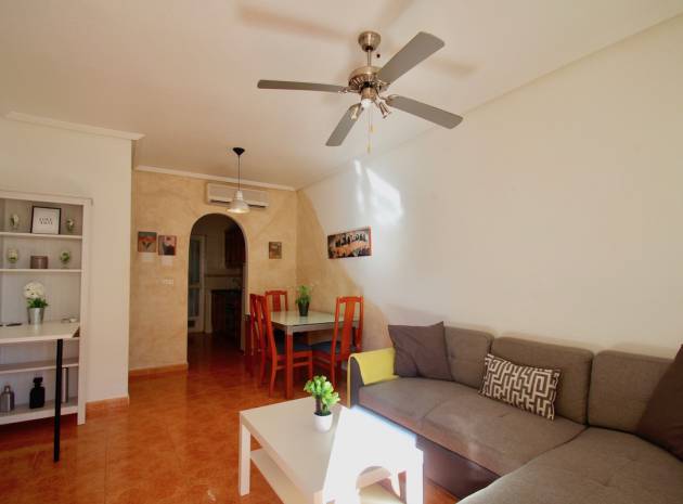 Resale - Apartment - Torrevieja - Baños de Europa