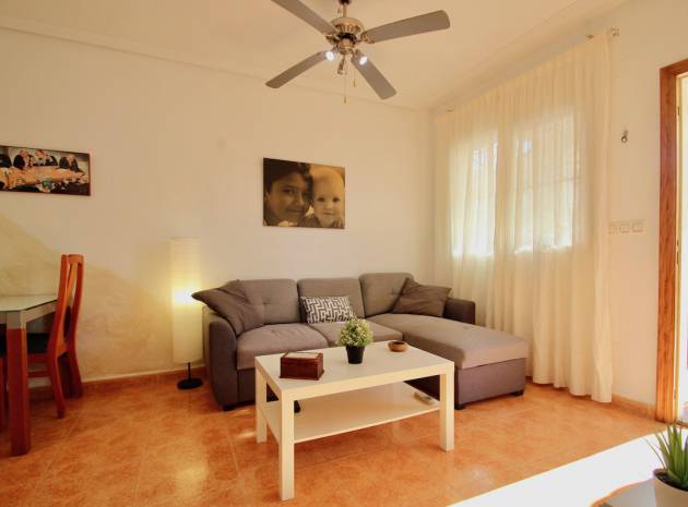 Resale - Apartment - Torrevieja - Baños de Europa