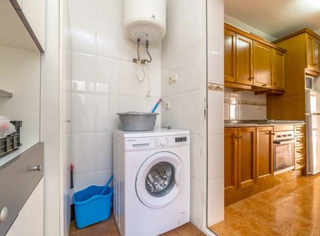 Resale - Apartment - Torrevieja - Baños de Europa