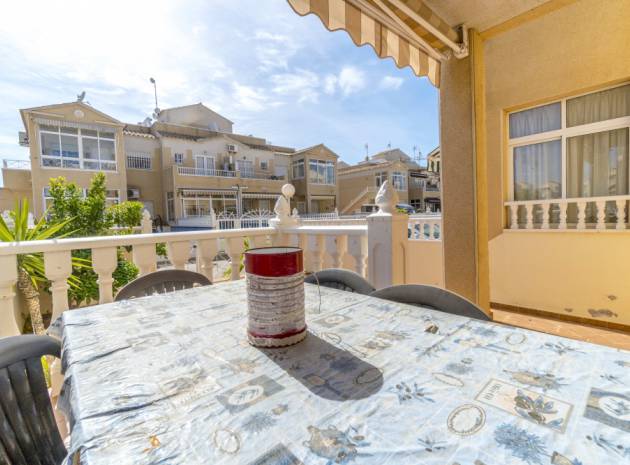 Resale - Apartment - Torrevieja - Baños de Europa