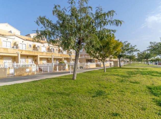 Resale - Apartment - Torrevieja - Baños de Europa