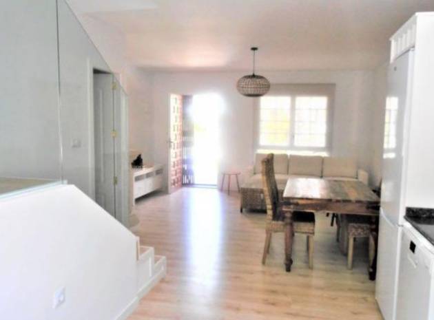 Resale - Townhouse - Villamartin - verdemar