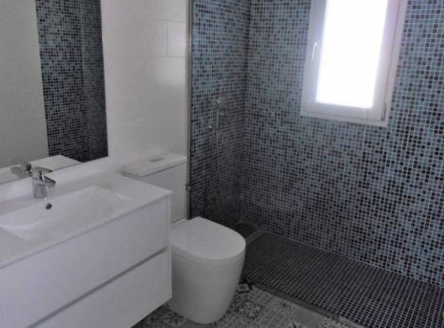 Resale - Townhouse - Villamartin - verdemar